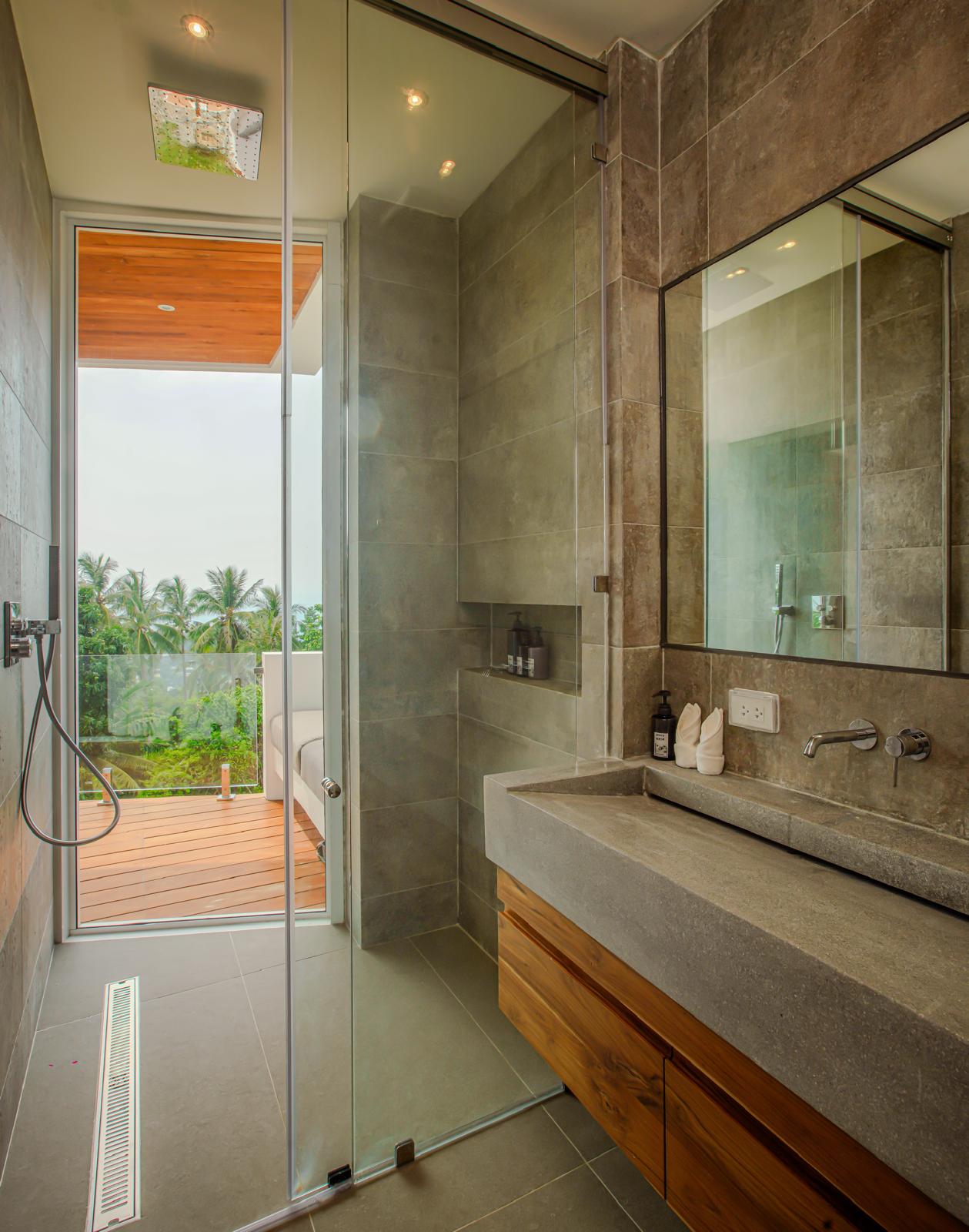 En-suite Bathroom